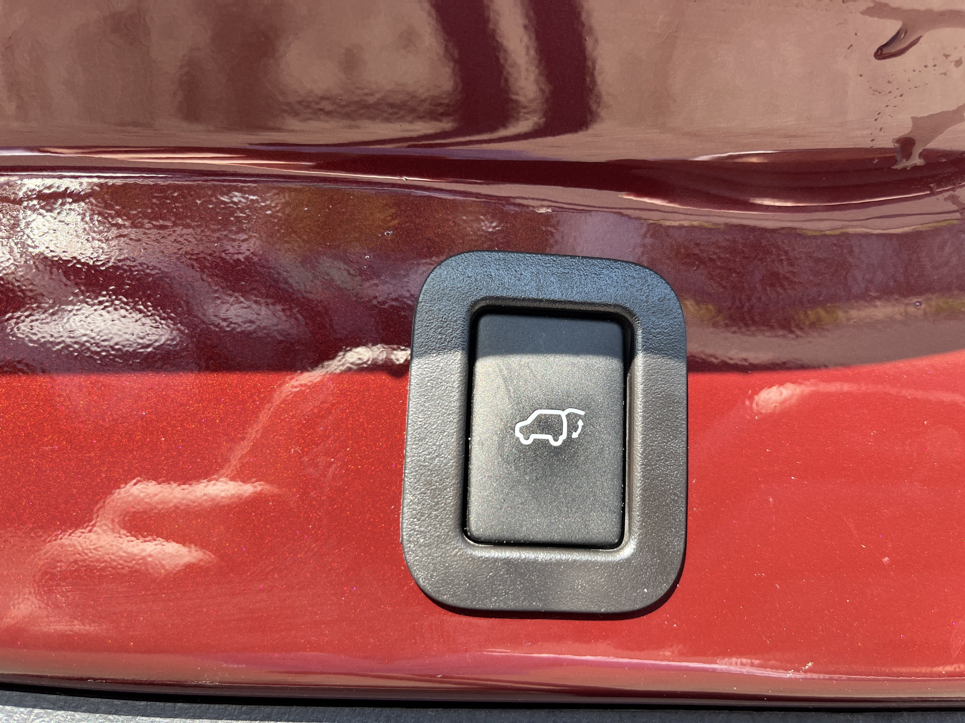 Used 2018 Toyota Highlander XLE FWD image 12