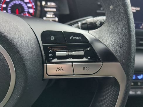 Used 2023 Hyundai Elantra SEL image 20