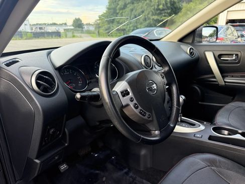 Used 2011 Nissan Rogue SV w/ SL Pkg FWD image 17