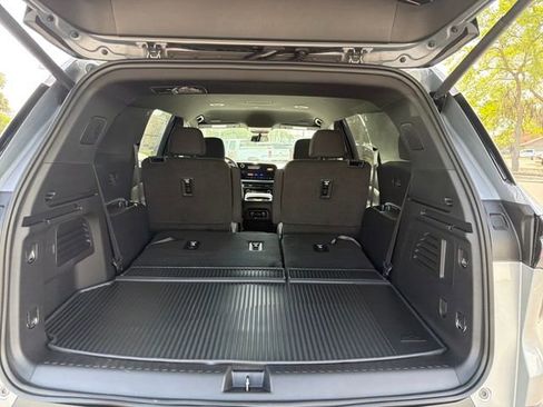 New 2026 Chevrolet Traverse LT FWD image 10