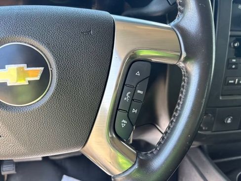 Used 2018 Chevrolet Express 2500 w/ Communications Package RWD image 8