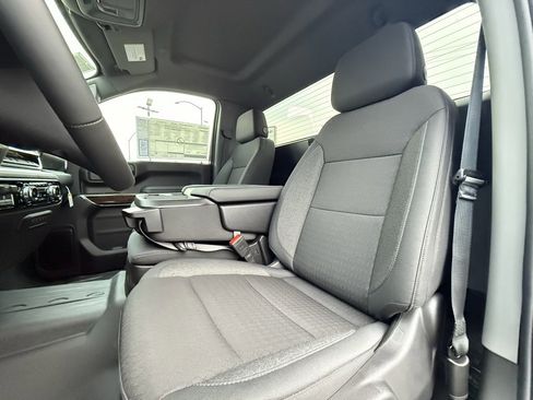 New 2026 GMC Sierra 3500 SLE image 32