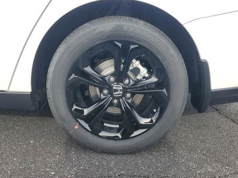 Used 2025 Honda Accord SE image 7