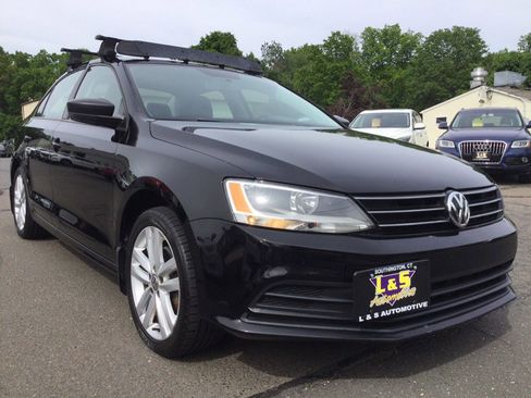 Used 2015 Volkswagen Jetta SE FWD image 6