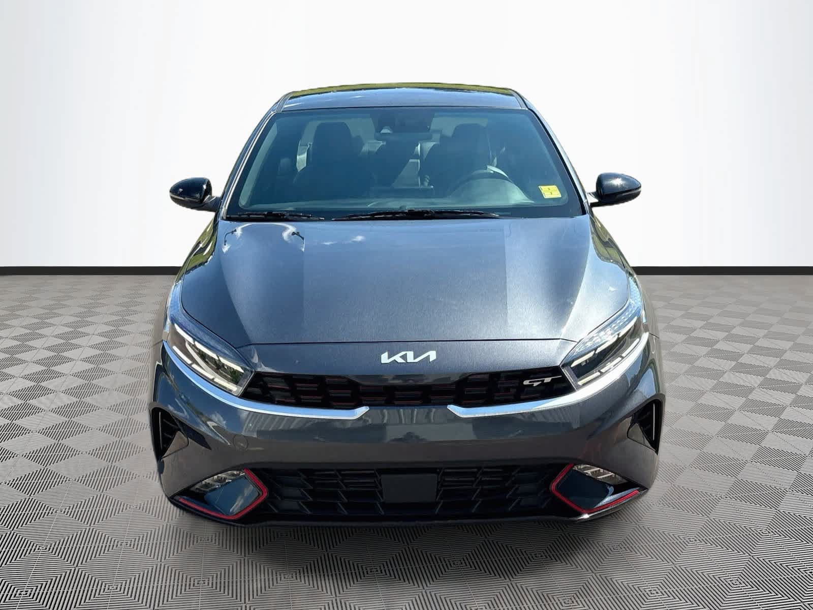 Used 2024 Kia Forte GT FWD image 2
