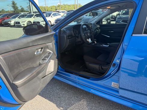 Certified 2024 Nissan Sentra SR FWD image 23