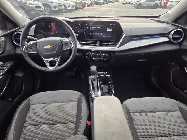 Certified 2024 Chevrolet Trax LT w/ Driver Confidence Package FWD image 16