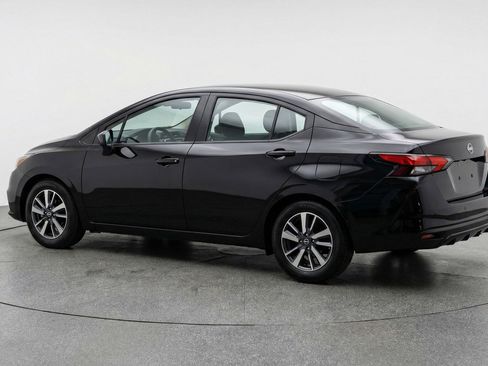 Used 2025 Nissan Versa SV FWD image 5