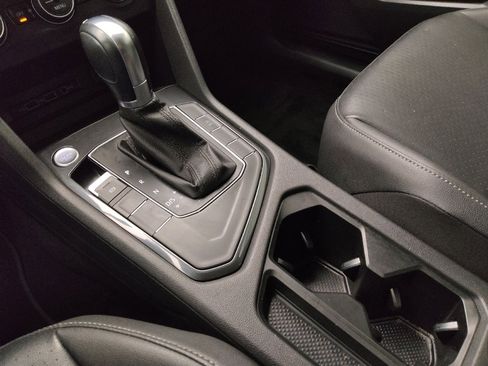 Used 2019 Volkswagen Tiguan SEL R-Line image 26
