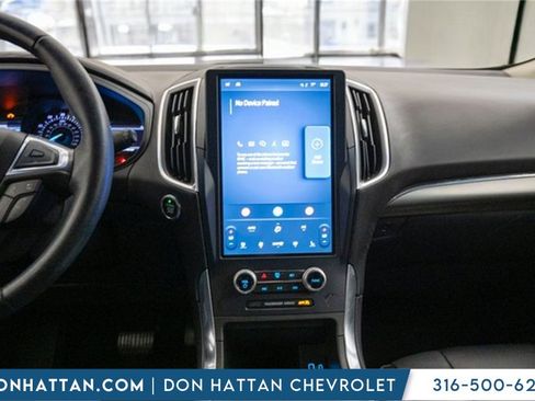 Used 2022 Ford Edge Titanium image 8