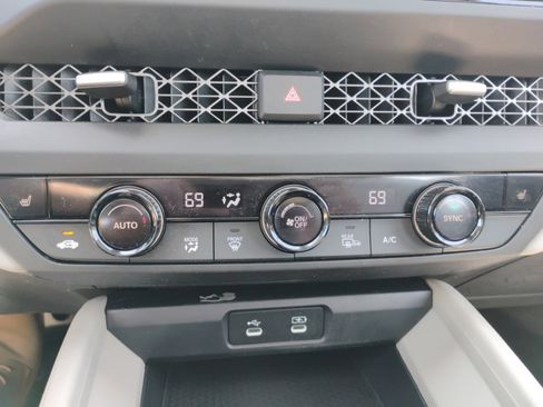 Certified 2023 Honda Accord EX image 18