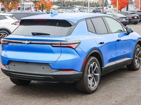 New 2026 Chevrolet Equinox EV LT image 4