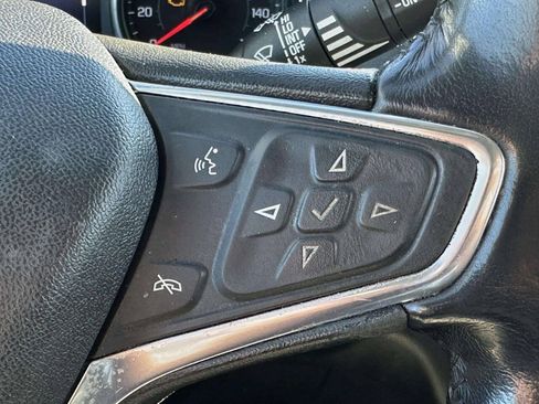 Used 2019 Chevrolet Equinox LT AWD/4WD image 32