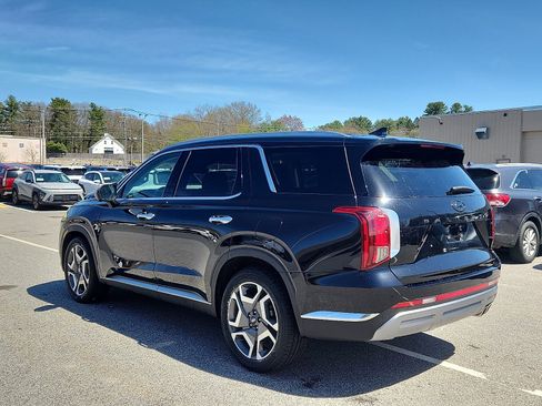 Used 2024 Hyundai Palisade Limited AWD/4WD image 5