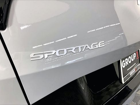 Used 2024 Kia Sportage SX AWD/4WD image 30