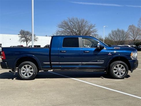 Used 2022 RAM 2500 Limited image 3