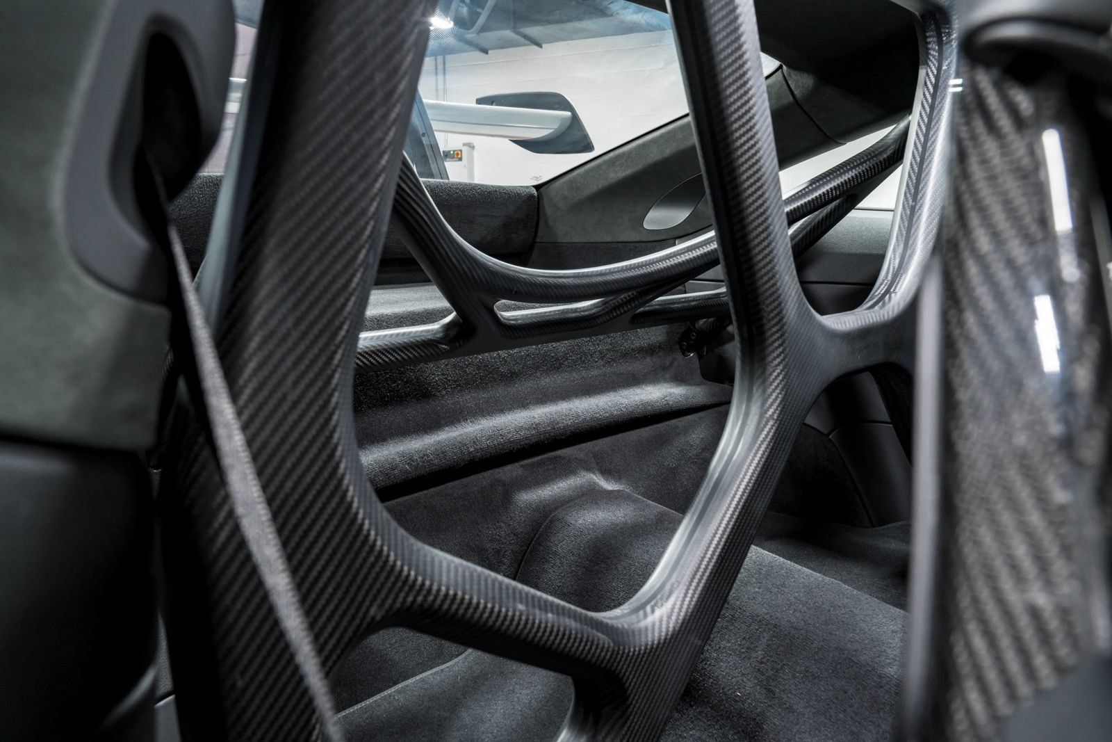 Used 2025 Porsche 911 GT3 RS RWD image 32