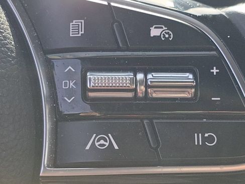 Used 2024 Kia Seltos S image 32