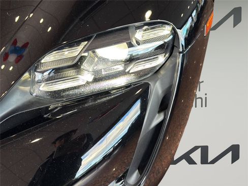 Used 2021 Porsche Taycan 4S AWD/4WD image 28