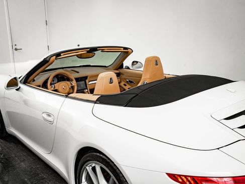 Used 2012 Porsche 911 Carrera S image 17