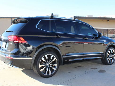 Used 2021 Volkswagen Tiguan SEL Premium R-Line image 74