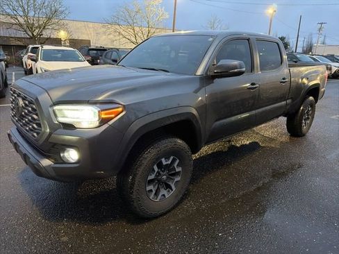 Used 2023 Toyota Tacoma TRD Off-Road w/ Technology Package image 2