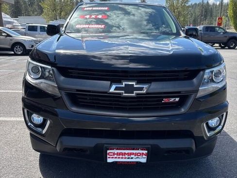 Used 2017 Chevrolet Colorado Z71 AWD/4WD image 3