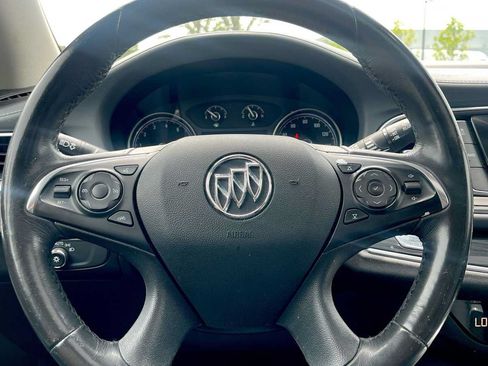 Used 2019 Buick Enclave Essence AWD/4WD image 40