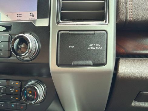 Used 2019 Ford F150 King Ranch w/ Equipment Group 601A Luxury AWD/4WD image 42