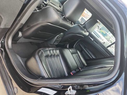 Used 2021 Chrysler 300 S image 5