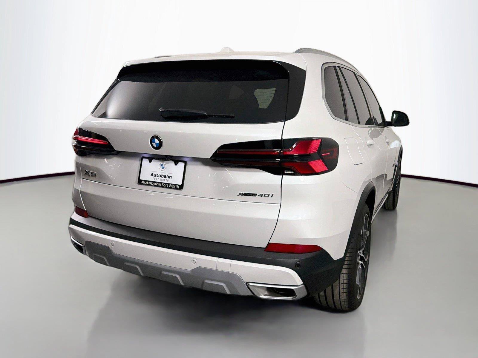 New 2026 BMW X5 xDrive40i w/ Climate Comfort Package AWD/4WD image 5