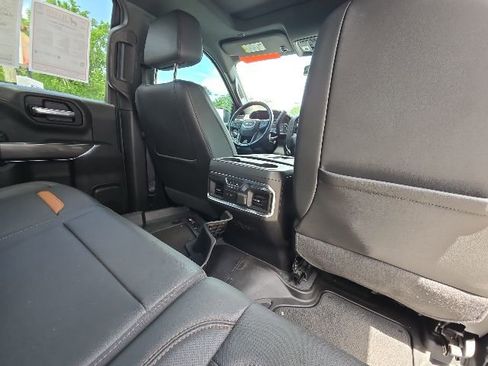 Used 2021 GMC Sierra 1500 AT4 w/ AT4 Preferred Package AWD/4WD image 18