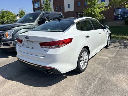 Used 2016 Kia Optima EX w/ Premium Package FWD image 4