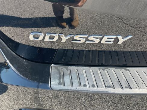 Used 2025 Honda Odyssey Touring image 4