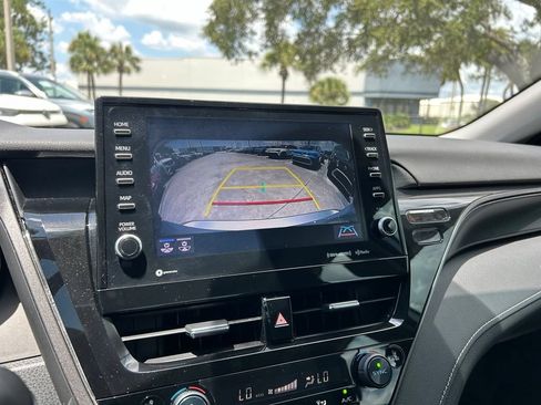 Used 2021 Toyota Camry XSE FWD image 29