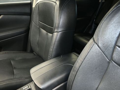 Used 2018 Nissan Rogue SL FWD image 14