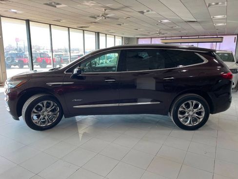 Used 2020 Buick Enclave Avenir w/ Avenir Technology Package image 2
