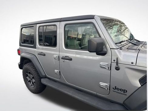 Used 2021 Jeep Wrangler Unlimited Sport image 8