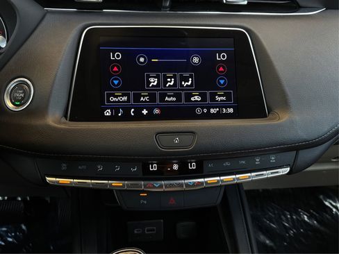 Used 2023 Cadillac XT4 Luxury image 24