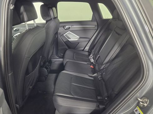 Used 2019 Audi Q3 2.0T Premium w/ Convenience Package AWD/4WD image 22