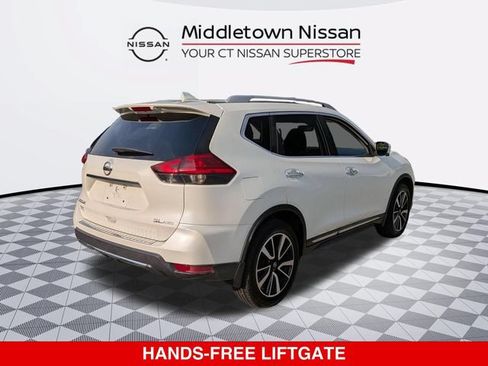 Used 2017 Nissan Rogue SL w/ SL Premium Package AWD/4WD image 3