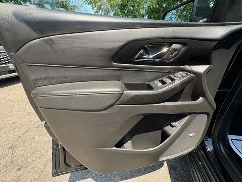 Used 2022 Chevrolet Traverse RS w/ LPO, 'HIT The Road' Package FWD image 34
