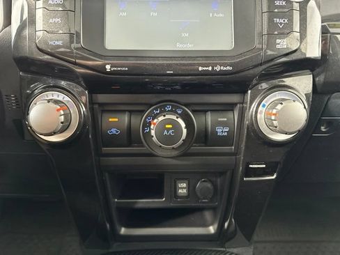 Used 2018 Toyota 4Runner TRD Off-Road Premium AWD/4WD image 22