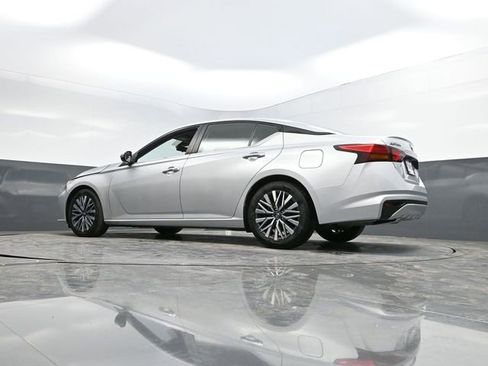 Used 2023 Nissan Altima 2.5 SV image 48