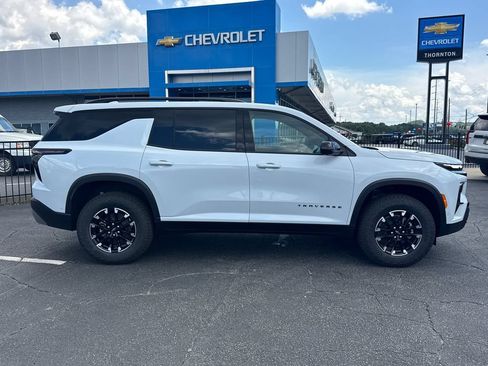 New 2026 Chevrolet Traverse Z71 w/ Enhanced Driving Package AWD/4WD image 5
