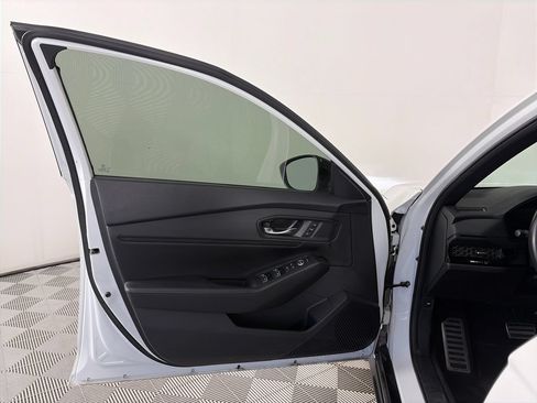 Used 2023 Honda Accord Sport image 10