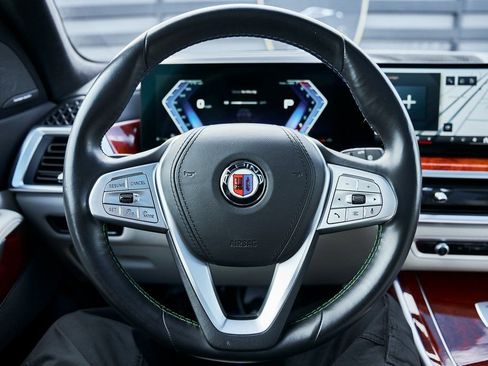 Used 2024 BMW ALPINA XB7 image 67