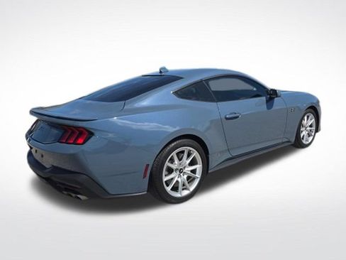 Used 2024 Ford Mustang GT Premium RWD image 3