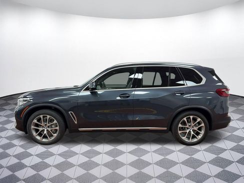 Used 2019 BMW X5 xDrive40i w/ Premium Package 2 AWD/4WD image 2