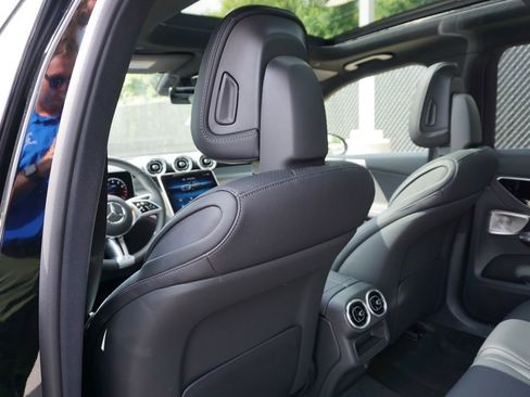 Certified 2025 Mercedes-Benz GLC 300 4MATIC image 47